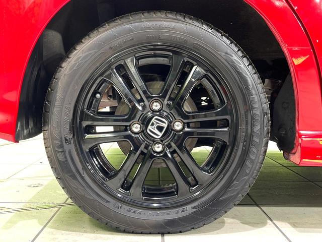 N-BOXカスタム 2トーンカラースタイル G SSパッケージ 禁煙車 両側パワースライドドア 純正ナビ バックカメラ ETC ドライブレコーダー オートエアコン オートライト スマートキー シティブレーキアクティブシステム アームレスト HIDヘッドライト(51枚目)
