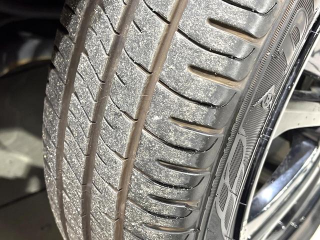 N-BOXカスタム 2トーンカラースタイル G SSパッケージ 禁煙車 両側パワースライドドア 純正ナビ バックカメラ ETC ドライブレコーダー オートエアコン オートライト スマートキー シティブレーキアクティブシステム アームレスト HIDヘッドライト(53枚目)