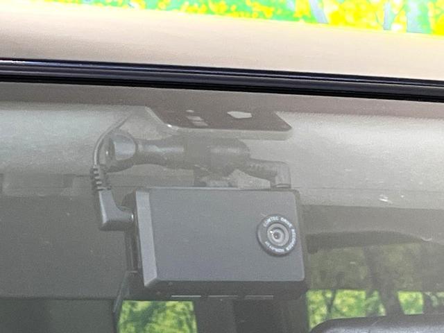 セレナ ハイウェイスターＧ　禁煙車　プロパイロット　純正９型ナビ　全周囲カメラ　フリップダウン　両側電動スライド　ＬＥＤヘッド　シートヒーター　純正１６インチアルミ　革巻きステアリング　リアオートエアコン　ＥＴＣ　フォグ（25枚目）