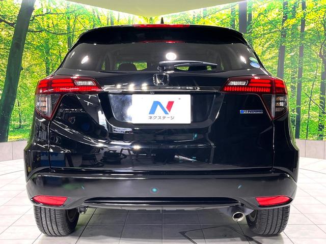 ヴェゼル ハイブリッドZ・ホンダセンシング 禁煙車 純正8型ナビ バックカメラ レーダークルーズ LEDヘッドライト シートヒーター コーナーセンサー ハーフレザーシート 革巻きステアリング 純正17インチアルミ パドルシフト オートライト(15枚目)