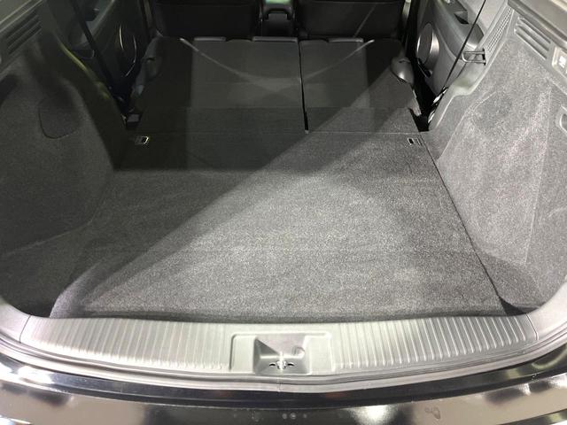 ヴェゼル ハイブリッドZ・ホンダセンシング 禁煙車 純正8型ナビ バックカメラ レーダークルーズ LEDヘッドライト シートヒーター コーナーセンサー ハーフレザーシート 革巻きステアリング 純正17インチアルミ パドルシフト オートライト(43枚目)