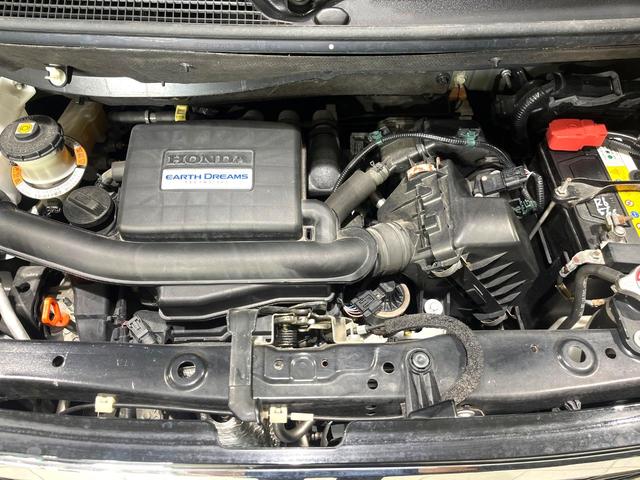 N-BOXカスタム G・Lホンダセンシング 禁煙車 電動スライドドア 純正8型ナビ ホンダセンシング アダプティブクルーズ バックカメラ ETC Bluetooth フルセグ スマートキー LEDヘッドライト/フォグ ステアリングスイッチ(18枚目)