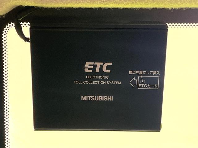 セレナ ハイウェイスター S-ハイブリッド Vセレクション 禁煙車 フリップダウンモニター 両側電動スライドドア 純正ナビ バックカメラ リアオートエアコン ETC クルーズコントロール オートライト Bluetooth再生 ロールサンシェード(26枚目)