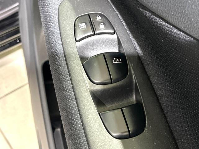 セレナ ハイウェイスター S-ハイブリッド Vセレクション 禁煙車 フリップダウンモニター 両側電動スライドドア 純正ナビ バックカメラ リアオートエアコン ETC クルーズコントロール オートライト Bluetooth再生 ロールサンシェード(44枚目)