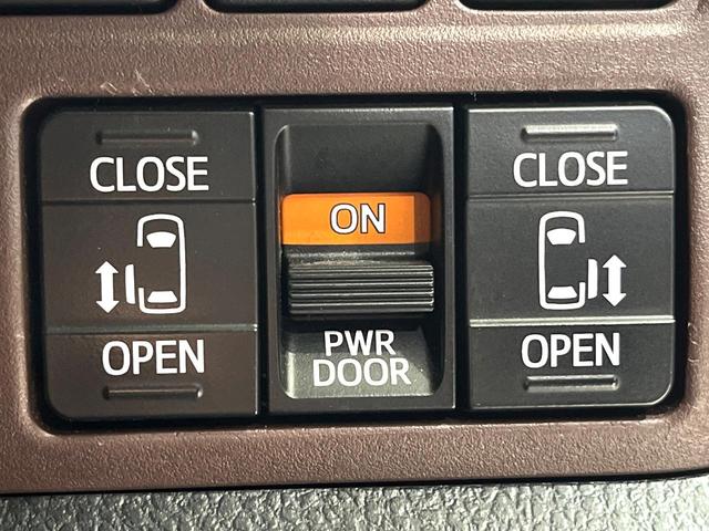 エスクァイア ハイブリッドGi プレミアムパッケージ 禁煙車 純正9型ナビ フリップダウンモニター 両側電動スライドドア セーフティセンス バックカメラ シートヒーター LEDヘッドライト クルーズコントロール ステアリングヒーター オートハイビーム(6枚目)