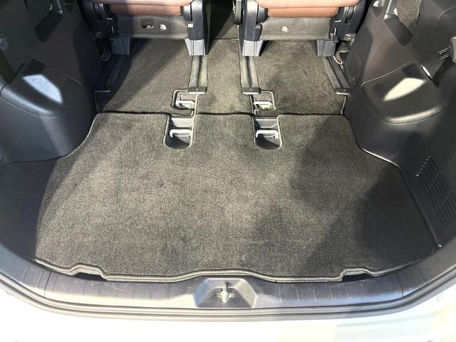 エスクァイア ハイブリッドGi プレミアムパッケージ 禁煙車 純正9型ナビ フリップダウンモニター 両側電動スライドドア セーフティセンス バックカメラ シートヒーター LEDヘッドライト クルーズコントロール ステアリングヒーター オートハイビーム(56枚目)