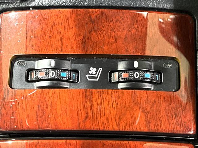 ＨＳ ＨＳ２５０ｈ　バージョンＩ　禁煙車　純正ナビ　茶革シート　バックカメラ　シートベンチレーション　ＬＥＤヘッドライト　クルーズコントロール　コーナーセンサー　ＥＴＣ　Ｂｌｕｅｔｏｏｔｈ　ステアリングスイッチ　デュアルエアコン（5枚目）