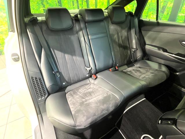 クラウンハイブリッド S エレガンススタイル 禁煙車 純正ナビ 全周囲カメラ レーダークルーズ AC100V電源 ブラインドスポットモニター シートヒーター オートハイビーム オートマチックハイビーム パーキングアシスト(10枚目)