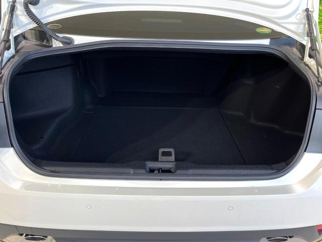 クラウンハイブリッド S エレガンススタイル 禁煙車 純正ナビ 全周囲カメラ レーダークルーズ AC100V電源 ブラインドスポットモニター シートヒーター オートハイビーム オートマチックハイビーム パーキングアシスト(11枚目)