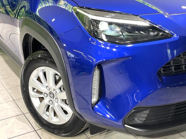 ヤリスクロス ハイブリッドＧ　禁煙車　純正８型ナビ　全周囲カメラ　レーダークルーズ　ブラインドスポットモニター　トヨタセーフティセンス　オートハイビーム　ＥＴＣ　Ｂｌｕｅｔｏｏｔｈ再生　ＬＥＤヘッドライト　１６インチアルミホイール（12枚目）
