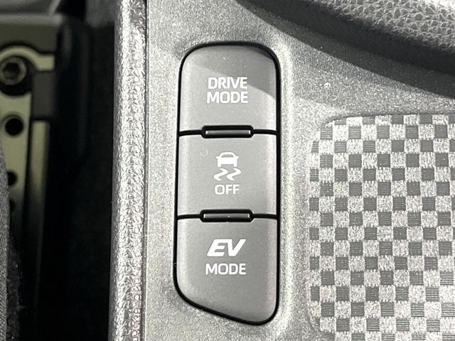 ヤリスクロス ハイブリッドＧ　禁煙車　純正８型ナビ　全周囲カメラ　レーダークルーズ　ブラインドスポットモニター　トヨタセーフティセンス　オートハイビーム　ＥＴＣ　Ｂｌｕｅｔｏｏｔｈ再生　ＬＥＤヘッドライト　１６インチアルミホイール（32枚目）