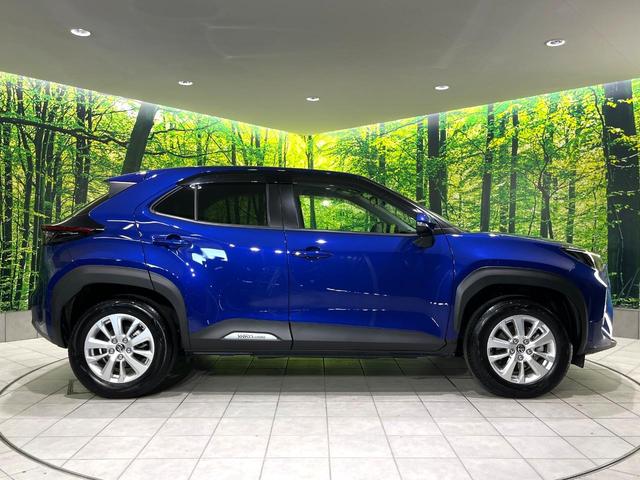 ヤリスクロス ハイブリッドＧ　禁煙車　純正８型ナビ　全周囲カメラ　レーダークルーズ　ブラインドスポットモニター　トヨタセーフティセンス　オートハイビーム　ＥＴＣ　Ｂｌｕｅｔｏｏｔｈ再生　ＬＥＤヘッドライト　１６インチアルミホイール（48枚目）