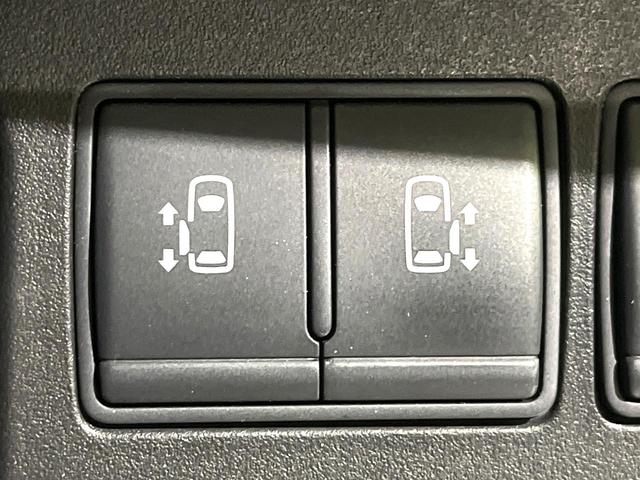 セレナ ハイウェイスターＳ－ＨＶアドバンスドセーフティパック　禁煙車　両側電動スライドドア　エマージェンシーブレーキ　純正８型ナビ　全周囲カメラ　ＥＴＣ　デジタルインナミラー　クルーズコントロール　レーンキープ　コーナーセンサー　リアオートエアコン（5枚目）