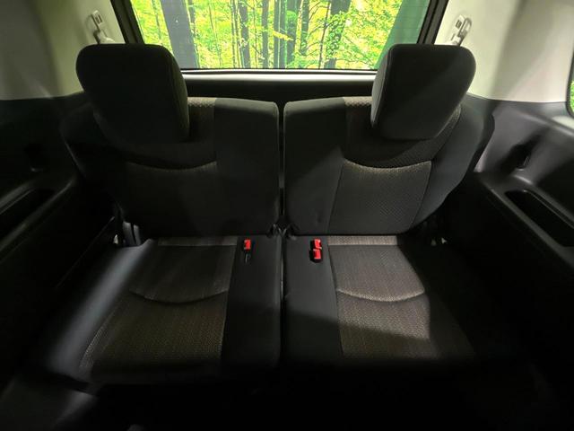 セレナ ハイウェイスターＳ－ＨＶアドバンスドセーフティパック　禁煙車　両側電動スライドドア　エマージェンシーブレーキ　純正８型ナビ　全周囲カメラ　ＥＴＣ　デジタルインナミラー　クルーズコントロール　レーンキープ　コーナーセンサー　リアオートエアコン（10枚目）