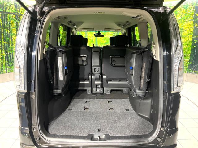 セレナ ハイウェイスターＳ－ＨＶアドバンスドセーフティパック　禁煙車　両側電動スライドドア　エマージェンシーブレーキ　純正８型ナビ　全周囲カメラ　ＥＴＣ　デジタルインナミラー　クルーズコントロール　レーンキープ　コーナーセンサー　リアオートエアコン（11枚目）