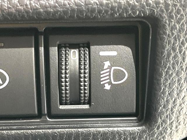 プリウス Ｇ　禁煙車　トヨタセーフティセンス　純正８型ディスプレイオーディオ　全周囲カメラ　レーダークルーズ　ＥＴＣ　Ｂｌｕｅｔｏｏｔｈ　フルセグ　ドラレコ　ＡＣ１００Ｖ電源　シートヒーター　ＬＥＤヘッド（46枚目）