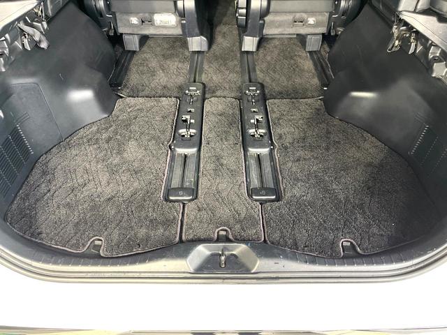 ヴェルファイア 2.5Z Aエディション ゴールデンアイズ 禁煙車 フリップダウンモニター モデリスタエアロ 両側電動スライドドア 純正10型ナビ 純正18インチアルミホイール クルーズコントロール ETC2.0 パワーバックドア オットマン(33枚目)