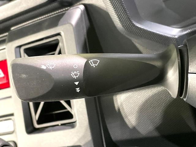 タフト X 禁煙車 ガラスルーフ スマートアシスト コーナーセンサー 車線逸脱警報 オートハイビーム スマートキー LEDヘッド 電動パーキング ステアリングスイッチ 電動格納ミラー アイドリングストップ(25枚目)