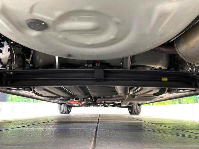 シエンタ ハイブリッドG クエロ 禁煙車 両側電動スライドドア 純正9型ナビ 全周囲カメラ トヨタセーフティセンス ステアリングヒーター コーナーセンサー シートヒーター レーンキープ LEDヘッド ETC クルコン オートハイビーム(19枚目)