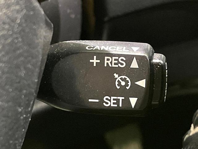 シエンタ ハイブリッドG クエロ 禁煙車 両側電動スライドドア 純正9型ナビ 全周囲カメラ トヨタセーフティセンス ステアリングヒーター コーナーセンサー シートヒーター レーンキープ LEDヘッド ETC クルコン オートハイビーム(33枚目)