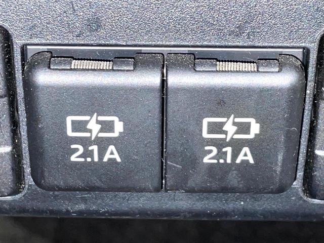 シエンタ ハイブリッドG クエロ 禁煙車 両側電動スライドドア 純正9型ナビ 全周囲カメラ トヨタセーフティセンス ステアリングヒーター コーナーセンサー シートヒーター レーンキープ LEDヘッド ETC クルコン オートハイビーム(39枚目)