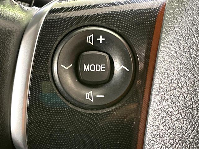 シエンタ ハイブリッドG クエロ 禁煙車 両側電動スライドドア 純正9型ナビ 全周囲カメラ トヨタセーフティセンス ステアリングヒーター コーナーセンサー シートヒーター レーンキープ LEDヘッド ETC クルコン オートハイビーム(43枚目)