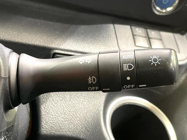 シエンタ ハイブリッドG クエロ 禁煙車 両側電動スライドドア 純正9型ナビ 全周囲カメラ トヨタセーフティセンス ステアリングヒーター コーナーセンサー シートヒーター レーンキープ LEDヘッド ETC クルコン オートハイビーム(46枚目)