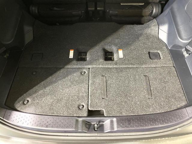 シエンタ ハイブリッドG クエロ 禁煙車 両側電動スライドドア 純正9型ナビ 全周囲カメラ トヨタセーフティセンス ステアリングヒーター コーナーセンサー シートヒーター レーンキープ LEDヘッド ETC クルコン オートハイビーム(51枚目)