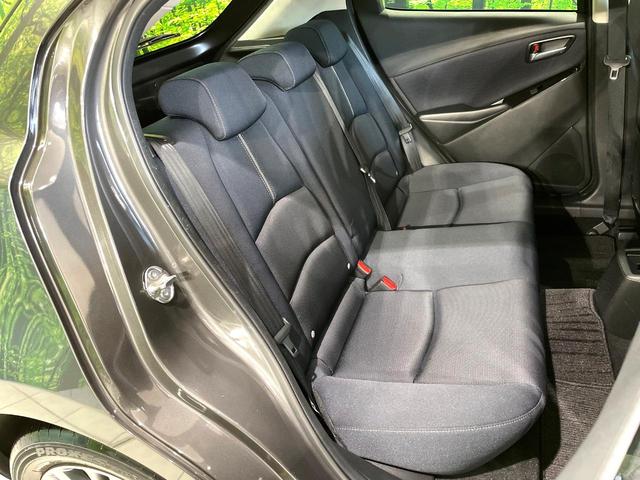 MAZDA2 15Sプロアクティブ Sパッケージ 禁煙車 マツダコネクトナビ 全周囲カメラ 衝突軽減装置 レーダークルーズコントロール シートヒーター パワーシート コーナーセンサー CD/DVD再生 レーンキープ スマートキー LEDヘッド(9枚目)