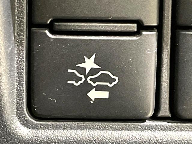 ノア Ｓｉ　ダブルバイビー　禁煙車　両側電動スライドドア　純正１０型ナビ　バックカメラ　セーフティセンス　クルーズコントロール　スマートキー　ＬＥＤヘッド　ＥＴＣ　オートハイビーム　車線逸脱警報　デュアルオートエアコン（6枚目）