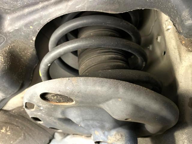 ノア Ｓｉ　ダブルバイビー　禁煙車　両側電動スライドドア　純正１０型ナビ　バックカメラ　セーフティセンス　クルーズコントロール　スマートキー　ＬＥＤヘッド　ＥＴＣ　オートハイビーム　車線逸脱警報　デュアルオートエアコン（20枚目）