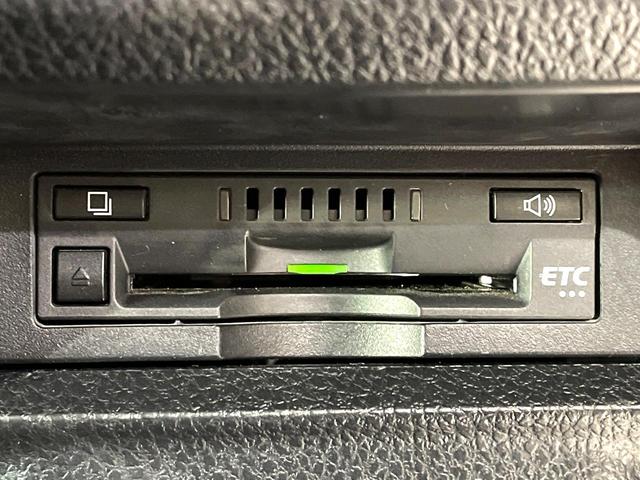 ノア Ｓｉ　ダブルバイビー　禁煙車　両側電動スライドドア　純正１０型ナビ　バックカメラ　セーフティセンス　クルーズコントロール　スマートキー　ＬＥＤヘッド　ＥＴＣ　オートハイビーム　車線逸脱警報　デュアルオートエアコン（33枚目）