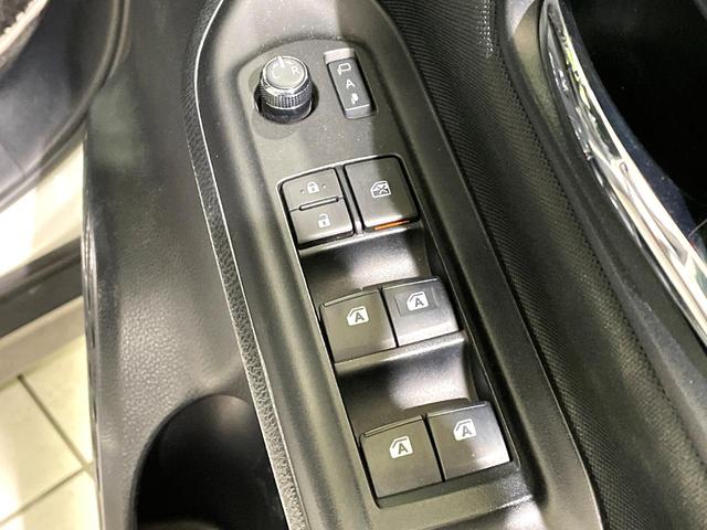 ノア Ｓｉ　ダブルバイビー　禁煙車　両側電動スライドドア　純正１０型ナビ　バックカメラ　セーフティセンス　クルーズコントロール　スマートキー　ＬＥＤヘッド　ＥＴＣ　オートハイビーム　車線逸脱警報　デュアルオートエアコン（49枚目）