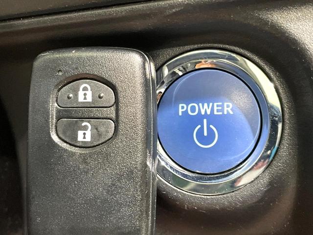 アクア S 禁煙車 純正ナビ バックカメラ スマートキー オートライト オートエアコン Bluetooth再生 電動格納ミラー ステアリングスイッチ ウインカーミラー 盗難防止装置(5枚目)