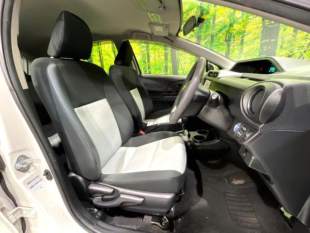 アクア S 禁煙車 純正ナビ バックカメラ スマートキー オートライト オートエアコン Bluetooth再生 電動格納ミラー ステアリングスイッチ ウインカーミラー 盗難防止装置(8枚目)