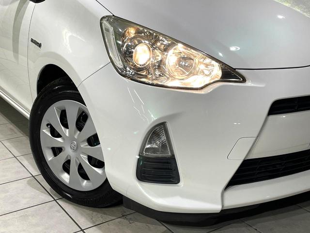 アクア S 禁煙車 純正ナビ バックカメラ スマートキー オートライト オートエアコン Bluetooth再生 電動格納ミラー ステアリングスイッチ ウインカーミラー 盗難防止装置(12枚目)