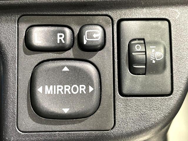 アクア S 禁煙車 純正ナビ バックカメラ スマートキー オートライト オートエアコン Bluetooth再生 電動格納ミラー ステアリングスイッチ ウインカーミラー 盗難防止装置(29枚目)