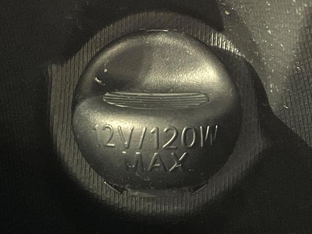 アクア S 禁煙車 純正ナビ バックカメラ スマートキー オートライト オートエアコン Bluetooth再生 電動格納ミラー ステアリングスイッチ ウインカーミラー 盗難防止装置(32枚目)