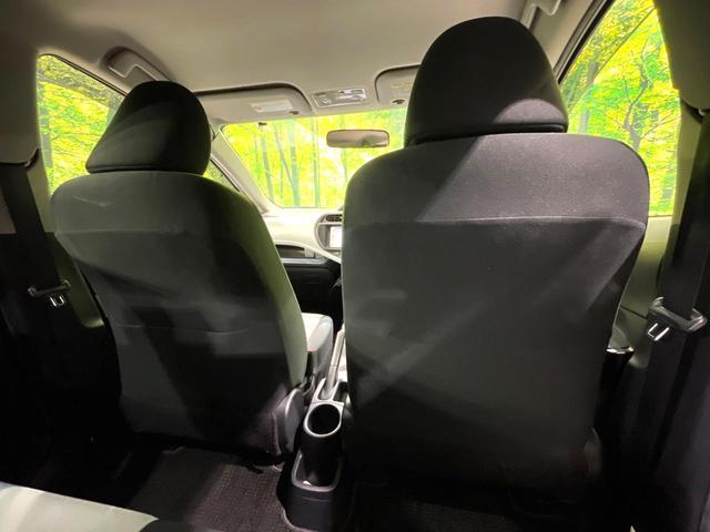 アクア S 禁煙車 純正ナビ バックカメラ スマートキー オートライト オートエアコン Bluetooth再生 電動格納ミラー ステアリングスイッチ ウインカーミラー 盗難防止装置(33枚目)