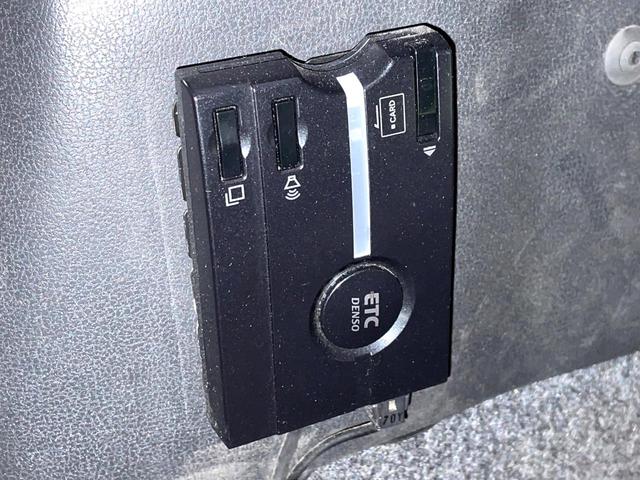 【ＥＴＣ】高速道路の料金所をストレスなく通過！話題のスポットやサービスエリアに多い「スマートＩＣ」利用時は必須のアイテムです。当店でセットアップを実施、ご納車当日からすぐにご利用いただけます！