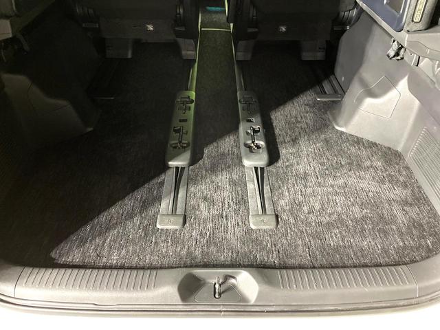 アルファード ２４０Ｓ　Ｃパッケージ　禁煙車　サンルーフ　両側電動スライドドア　フリップダウンモニター　ディスプレイオーディオ　バックカメラ　パワーバックドア　パワーシート　二列目シートオットマン　コーナーセンサー　リアオートエアコン（55枚目）