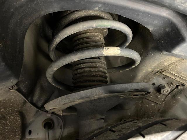 アルファード ２４０Ｓ　Ｃパッケージ　禁煙車　サンルーフ　両側電動スライドドア　フリップダウンモニター　ディスプレイオーディオ　バックカメラ　パワーバックドア　パワーシート　二列目シートオットマン　コーナーセンサー　リアオートエアコン（64枚目）