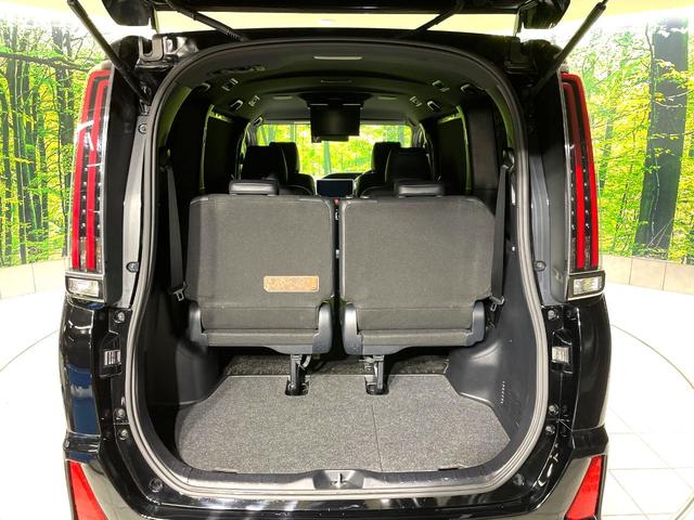 ノア ハイブリッドSi ダブルバイビー 禁煙車 両側電動スライドドア 純正10型ナビ フリップダウンモニター バックカメラ トヨタセーフティセンス シートヒーター リアオートエアコン クルコン LEDヘッド ETC(11枚目)