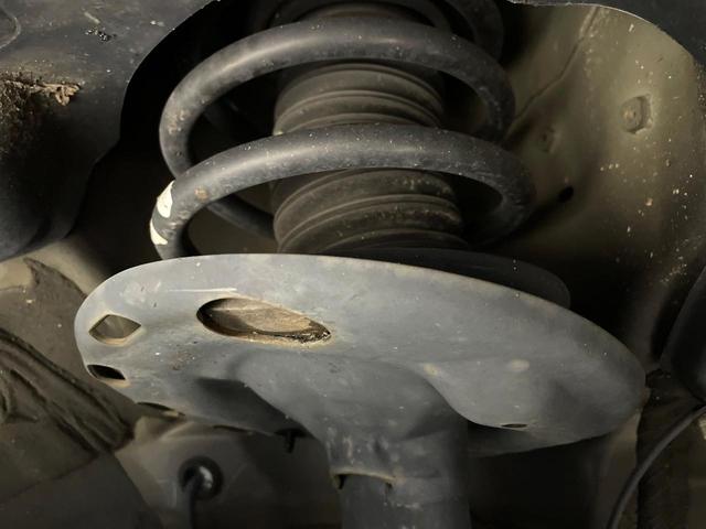 ノア ハイブリッドSi ダブルバイビー 禁煙車 両側電動スライドドア 純正10型ナビ フリップダウンモニター バックカメラ トヨタセーフティセンス シートヒーター リアオートエアコン クルコン LEDヘッド ETC(20枚目)