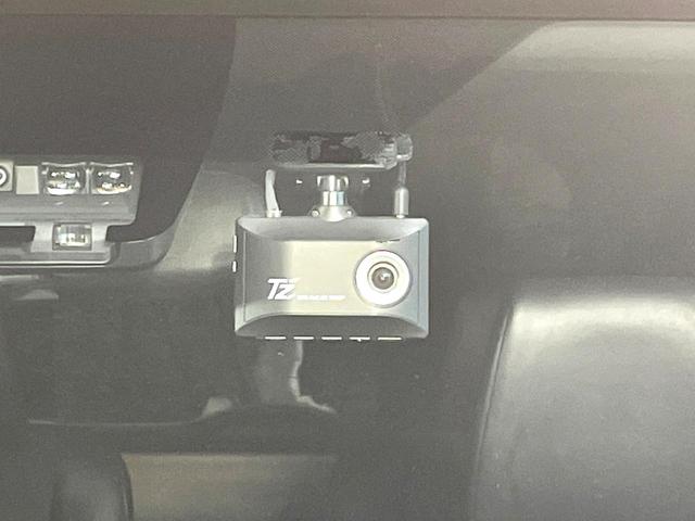 ノア ハイブリッドSi ダブルバイビー 禁煙車 両側電動スライドドア 純正10型ナビ フリップダウンモニター バックカメラ トヨタセーフティセンス シートヒーター リアオートエアコン クルコン LEDヘッド ETC(25枚目)