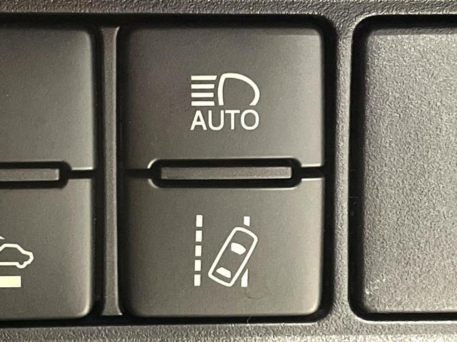 ノア ハイブリッドSi ダブルバイビー 禁煙車 両側電動スライドドア 純正10型ナビ フリップダウンモニター バックカメラ トヨタセーフティセンス シートヒーター リアオートエアコン クルコン LEDヘッド ETC(39枚目)