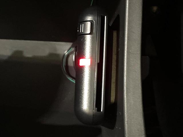 【ＥＴＣ】高速道路の料金所をストレスなく通過！話題のスポットやサービスエリアに多い「スマートＩＣ」利用時は必須のアイテムです。当店でセットアップを実施、ご納車当日からすぐにご利用いただけます！