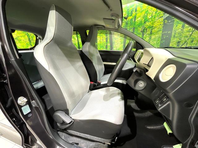 運転席シート廻りは使用感も少なく、良好な状態となっています。丁寧に使われていたことがよくわかりますね。