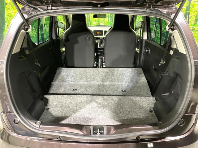 普段のお買い物や通勤、送迎等に十分な荷室スペースを確保しております。セカンドシートを倒すと、大きな荷物の積載も可能です♪