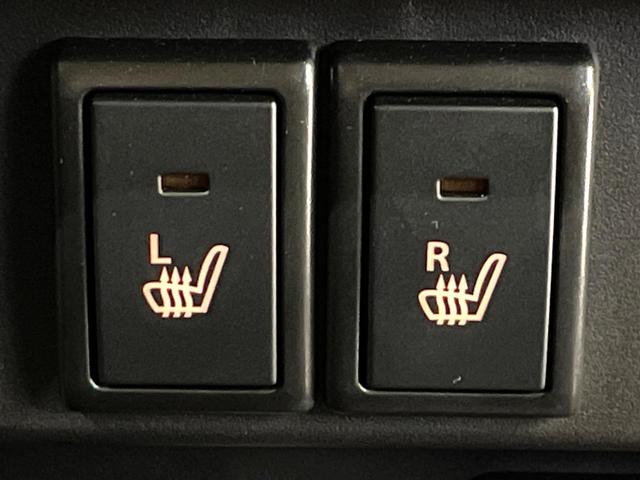 【シートヒーター】寒い日に重宝するシートヒーター！エアコンより早く温まってくれるので寒がりの人も安心ですね♪エアコンの温風は乾燥するから苦手、という方にもをおすすめです。